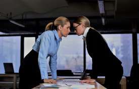 How to Effectively Manage Conflict With Peers